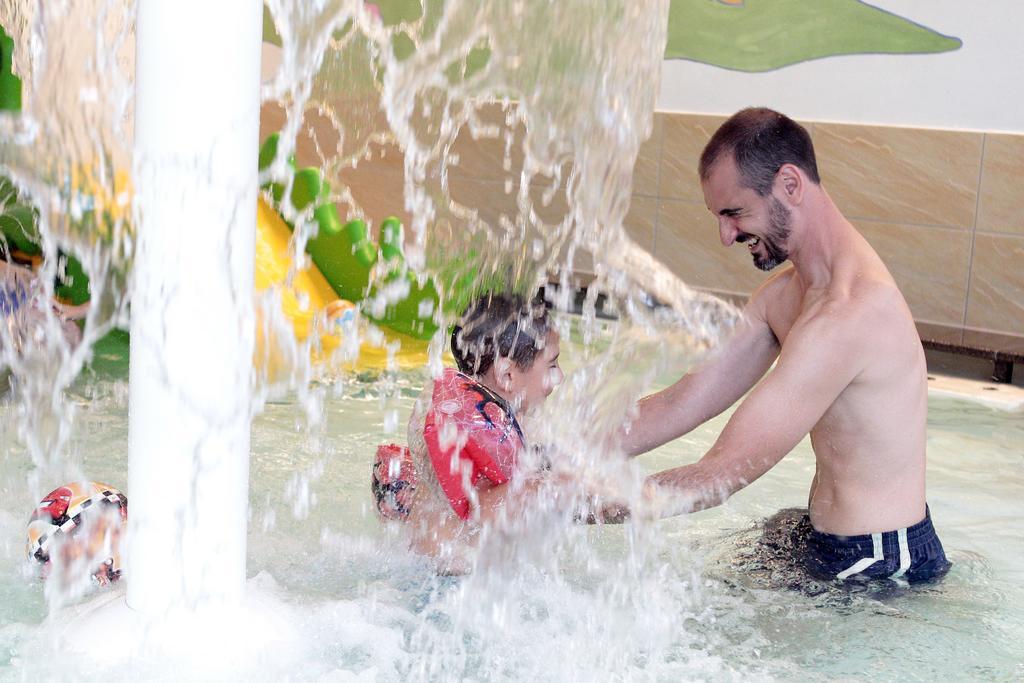 Resort Dolce Casa - Family & Spa Hotel Moena Kültér fotó