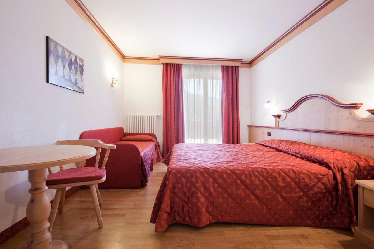 Resort Dolce Casa - Family & Spa Hotel Moena Kültér fotó